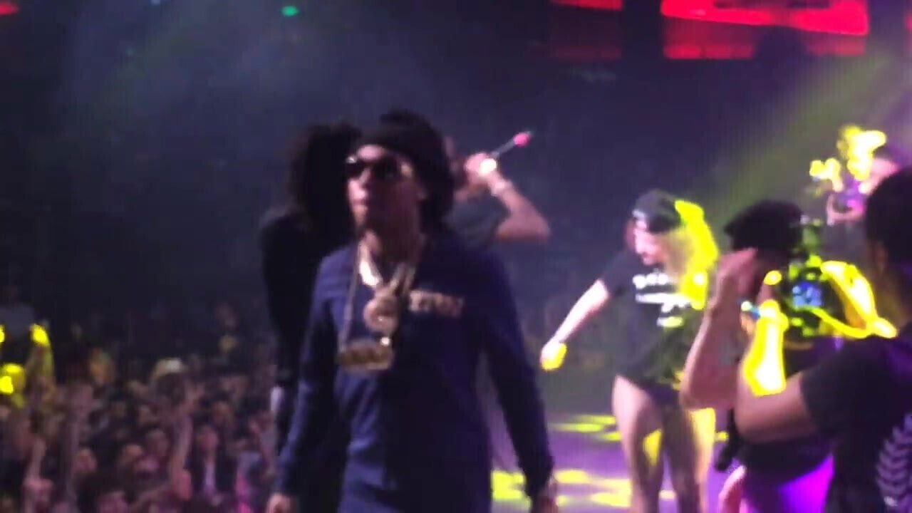 BLACK NEGRO BULLS IN MOSCOW TO SEX RUSSIAN GIRLS!