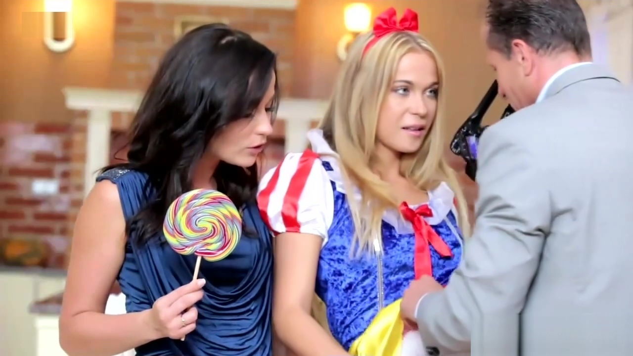 Czech Teens Angella Christin and Niki Sweet Threesome