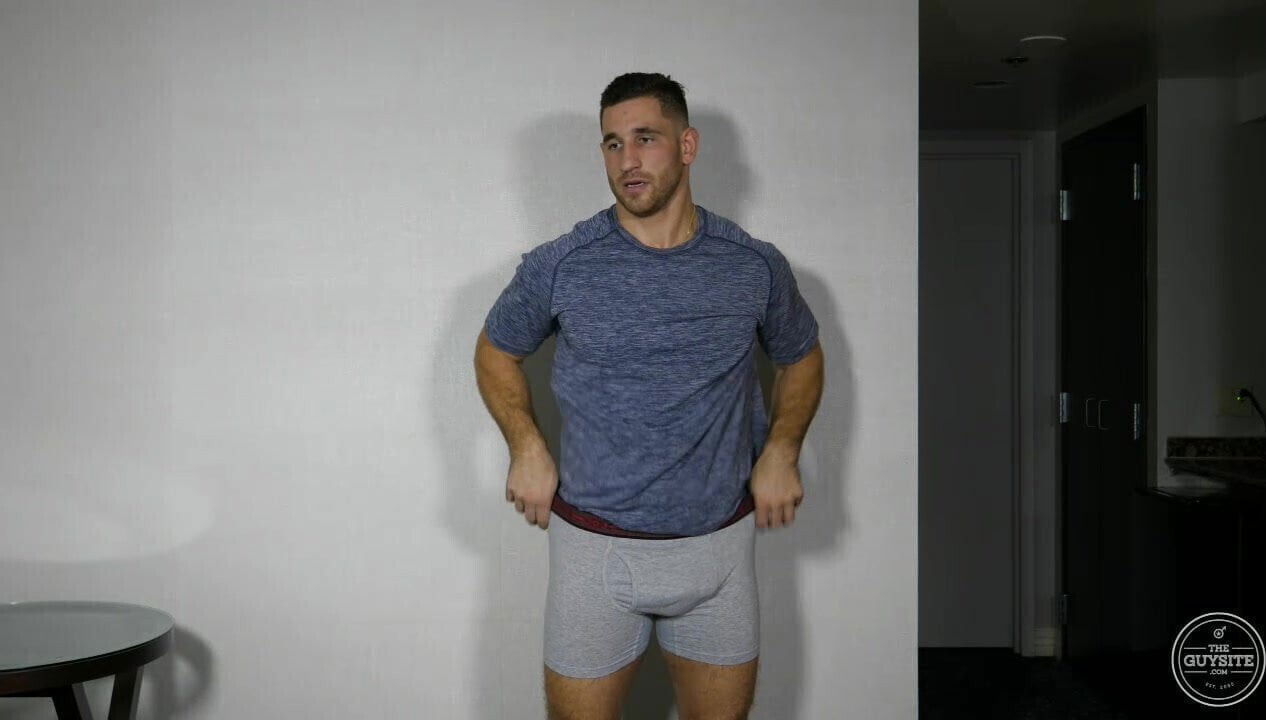 Anthony jerks hands free explosion