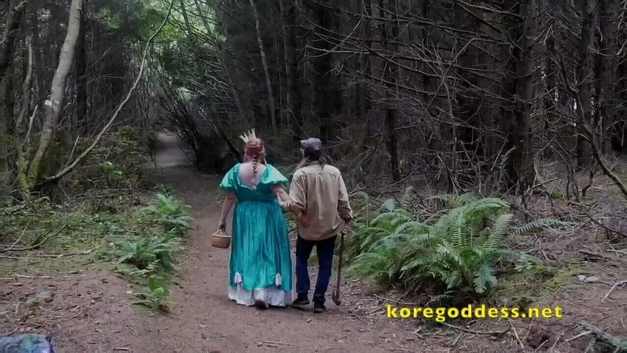 enormous boobs Princess gives great head