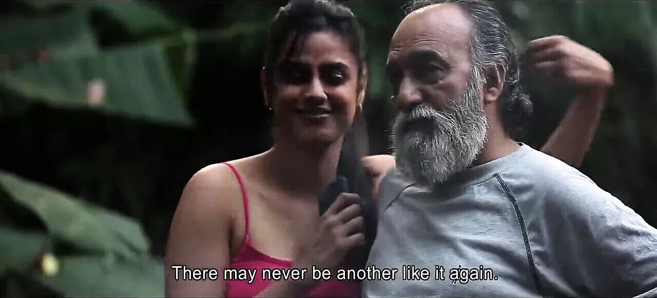 Bold celebraty actress doing nude classical artistic scene