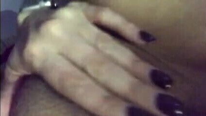 Sexy Trinidad chick bate