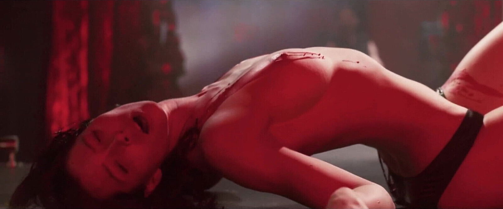 Jessica Biel Sexy and Stripping