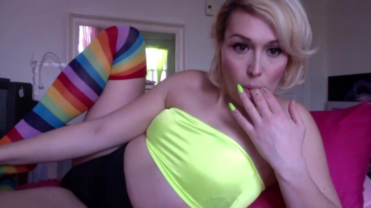 Pink Babe Web Cam Slut