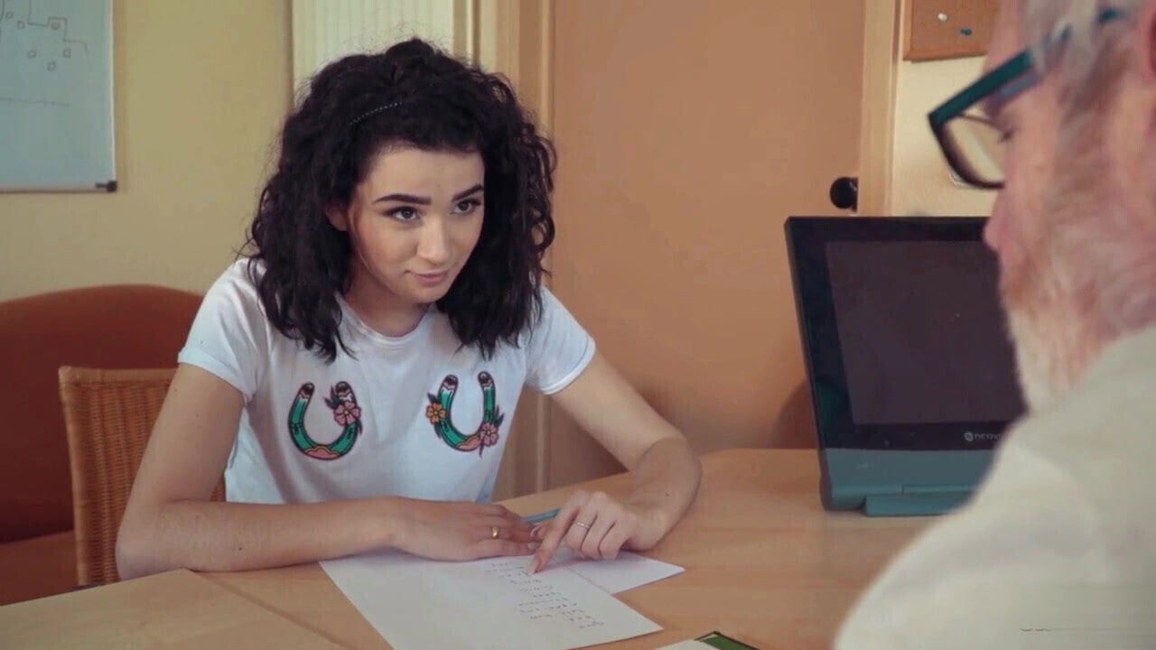 Girl fuck oldman work