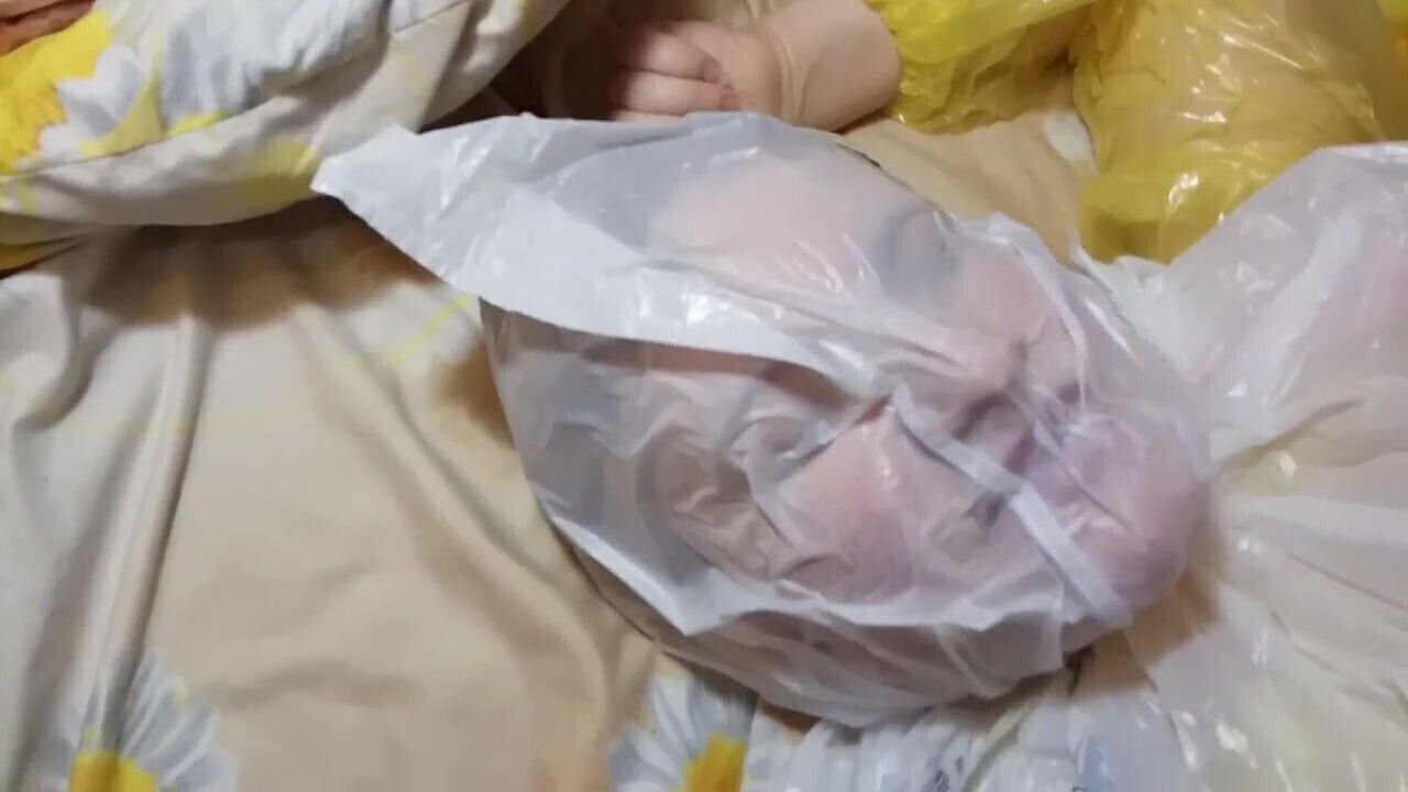 PLASTIC-PVC BREATHPLAY