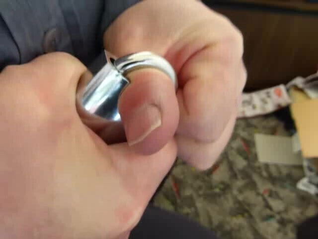 Don't Lock Your Thumb