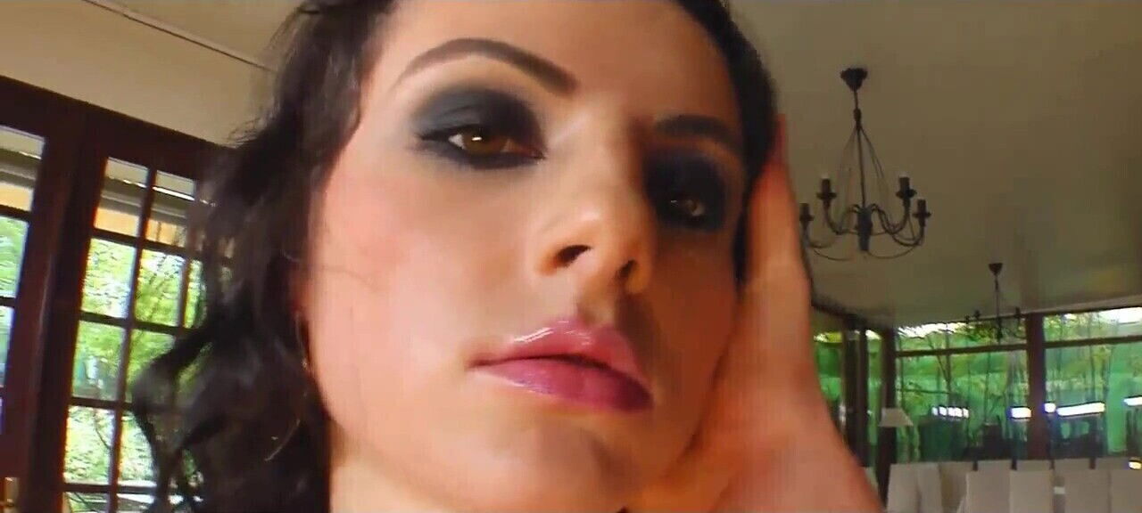 Eveline Enjoy Crazy Orgasm