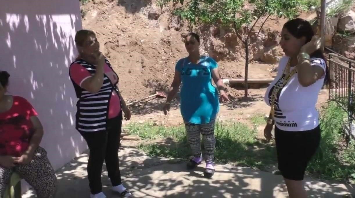 Big tit's beauty dance