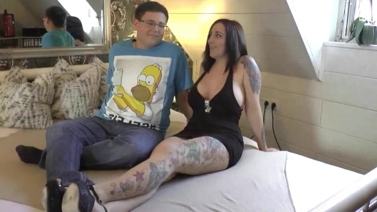 Anal Sex with BUSTY CHICK