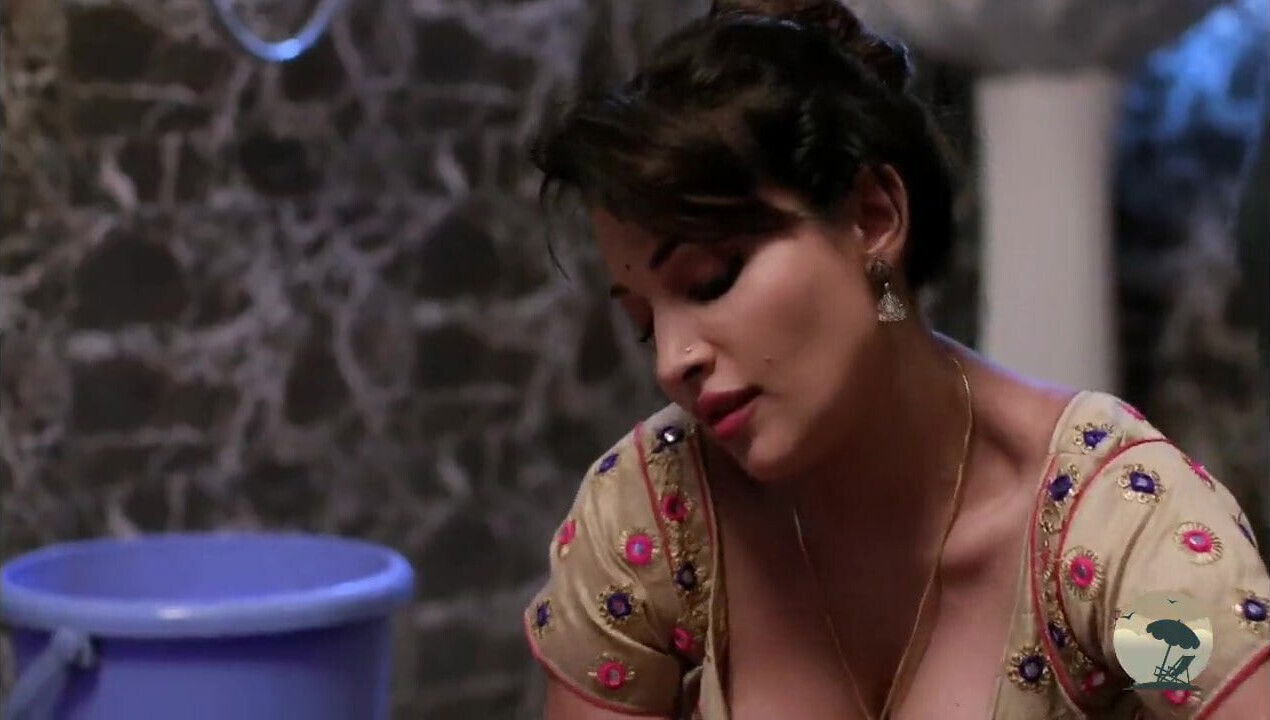 Indian 2 Girls How to Sex pok pok in this video