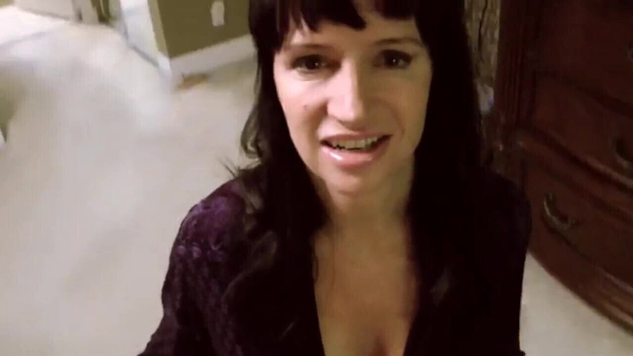 Stepmom & Stepson Affair (Moms Sneaky