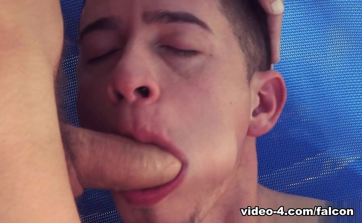 Pheonix Fellington & Zak Bishop in Palm Springs Day Pass - FalconStudios