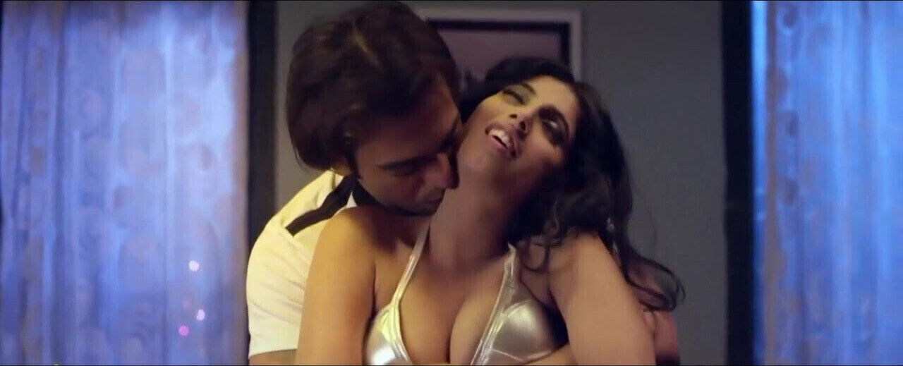 Horny indian Girl with Auto Milk