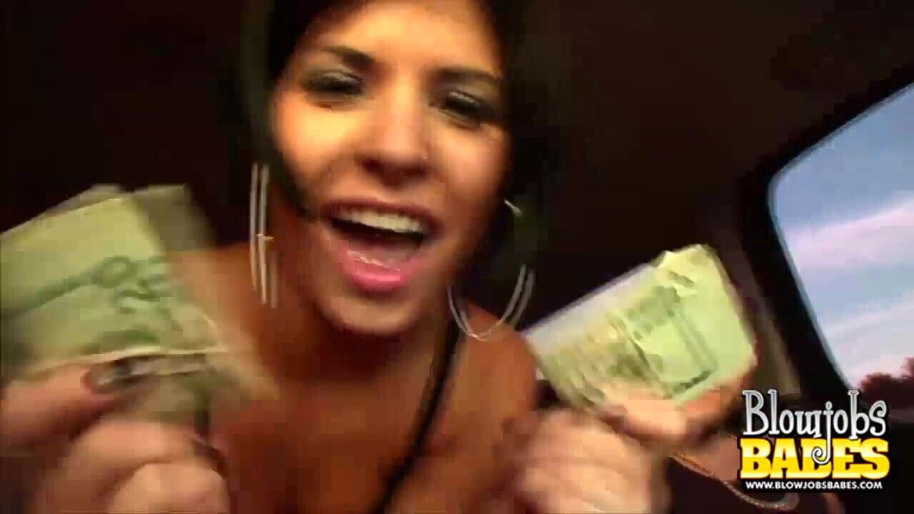 Backseat Blowjobs With Hot Babe Jayden