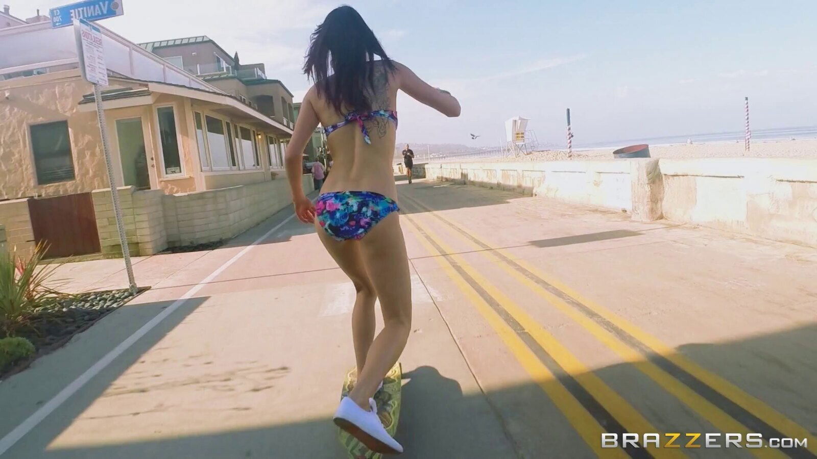 Skinny slut Tysen Rich fucked tight pussy beach