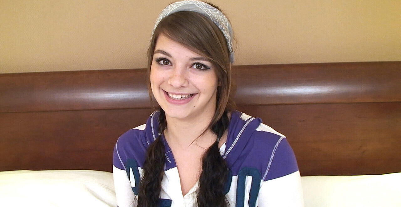 Cute Teen with Rides Dick Gets Facial