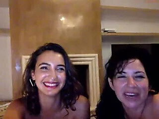 Mother and daughter milk the family webcam cashcow -snipit 2