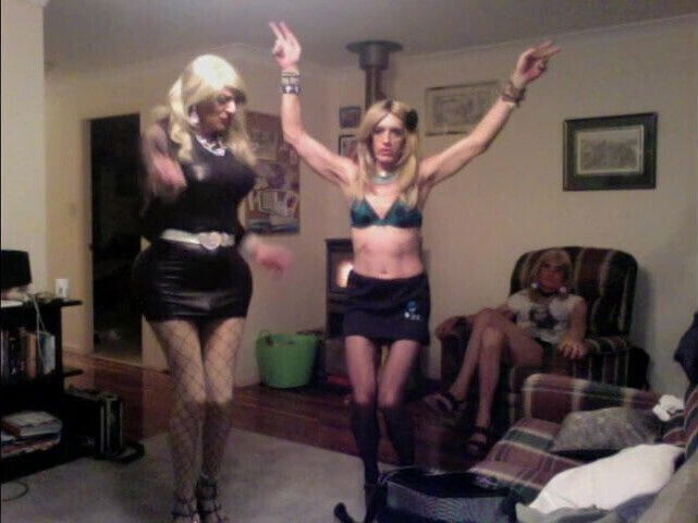 Tranny Shemale CD fuck, suck cock & rock on in Slut House.