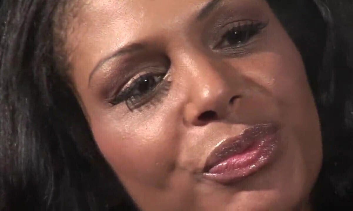 smoking india babe having sex