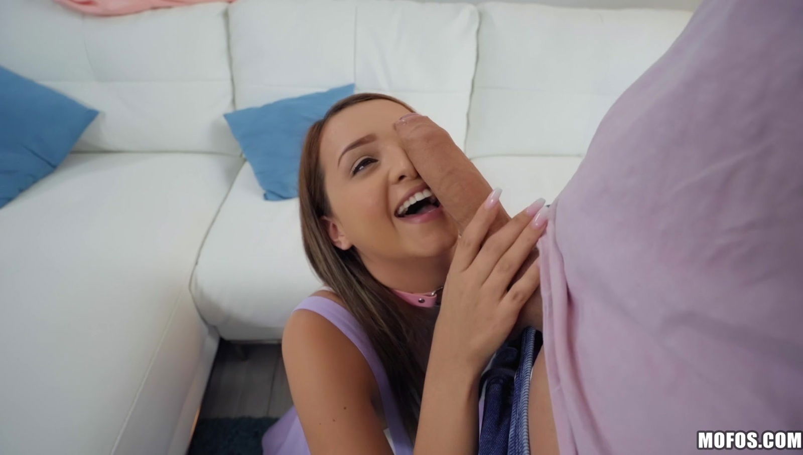 Lexi spreads legs seduce room-mate