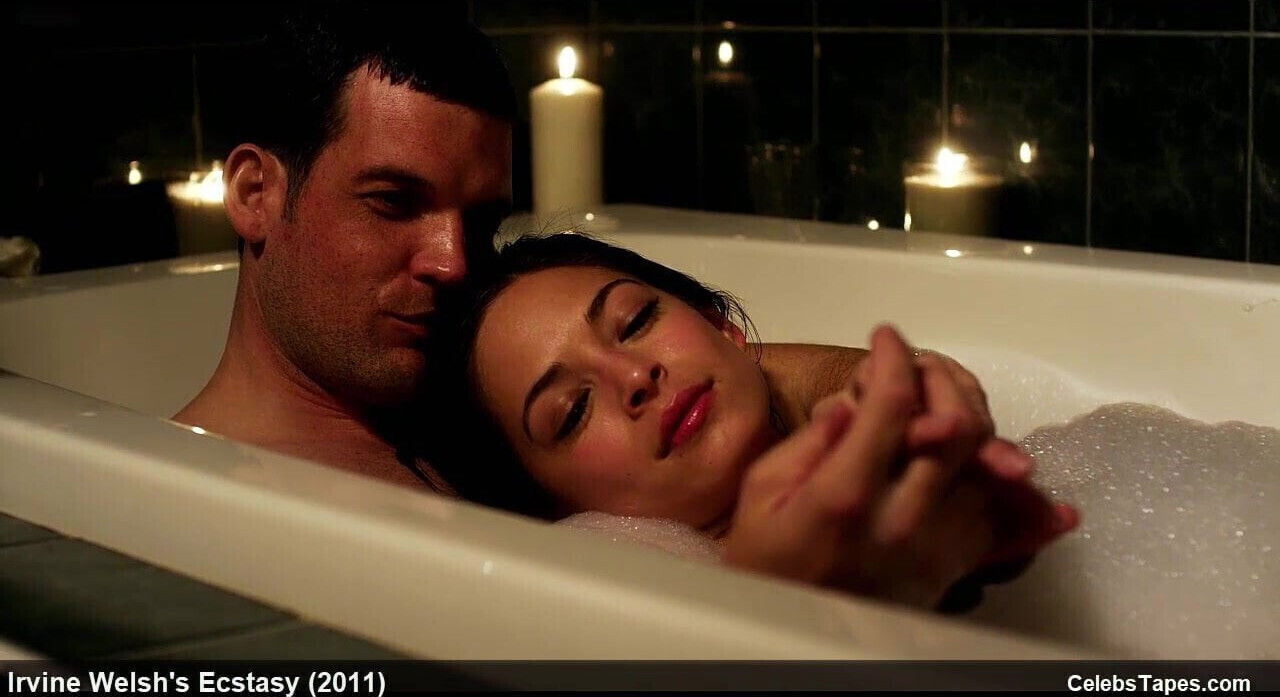 kristin kreuk & olivia andrup drunk actions