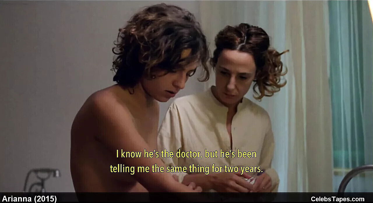 Ondina Quadri & Valentina Carnelutti nude masturbating