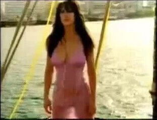 Kirsty Gallacher shows sexy curves