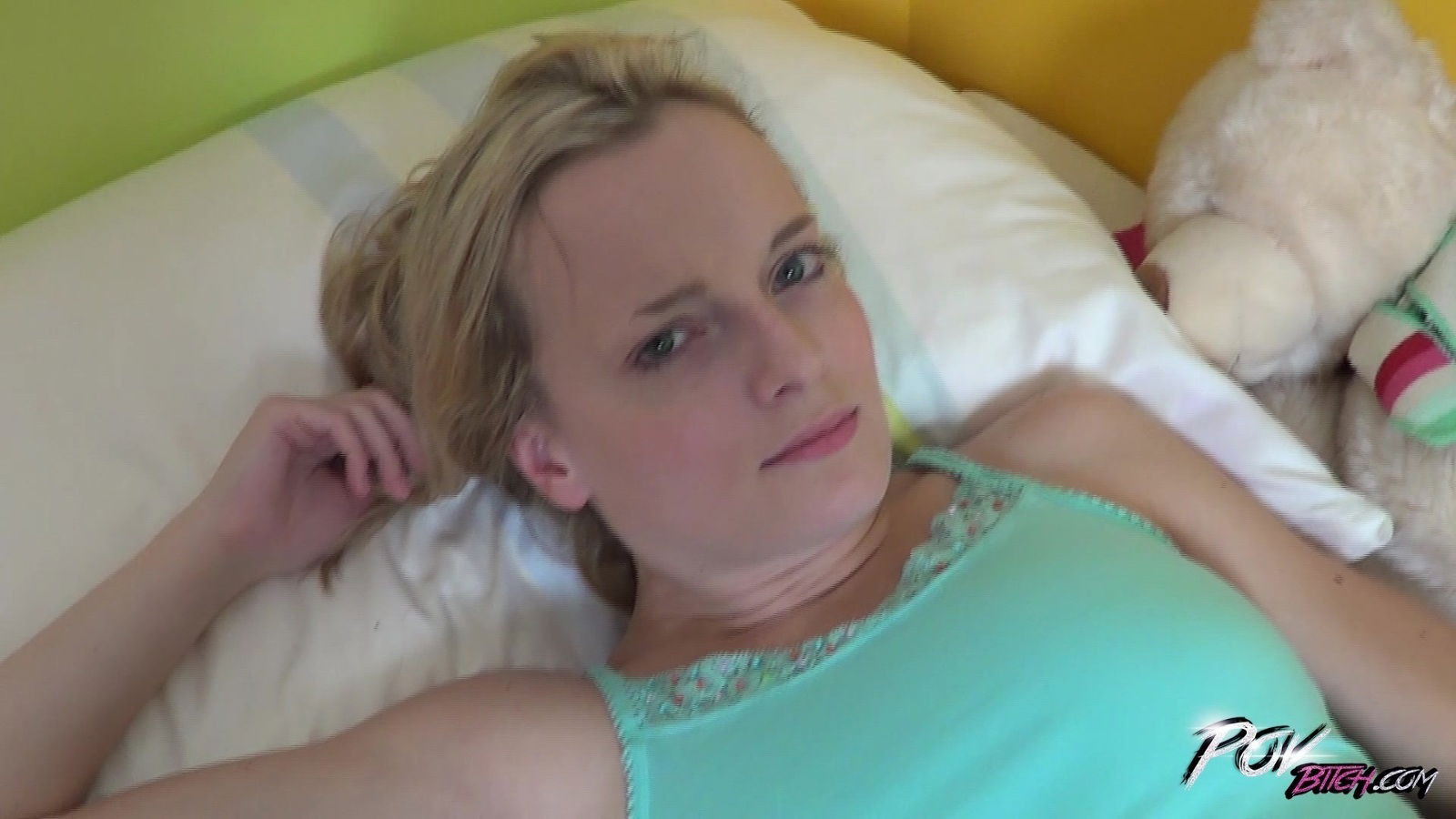 Wake with Pink chick loves nice mish fuck