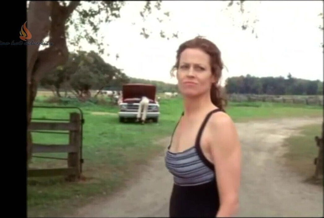 Sigourney Weaver World 1999