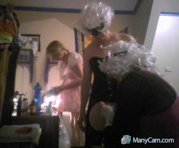  . . Gurls play .. Bb takes J & K ...