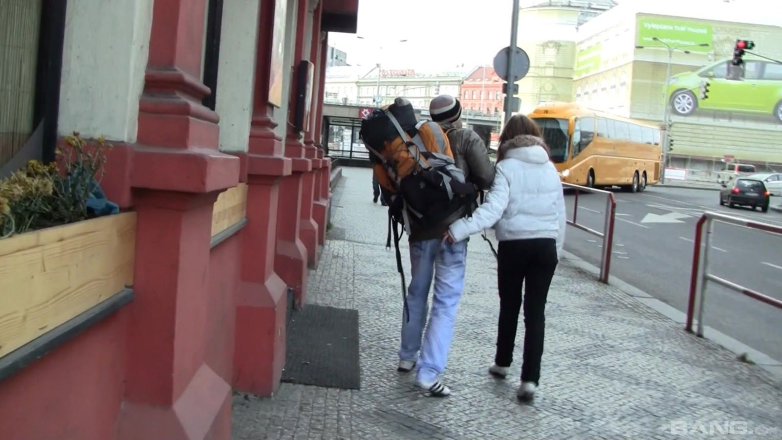 Amateur girlfriend Kristine Adams fucked stranger