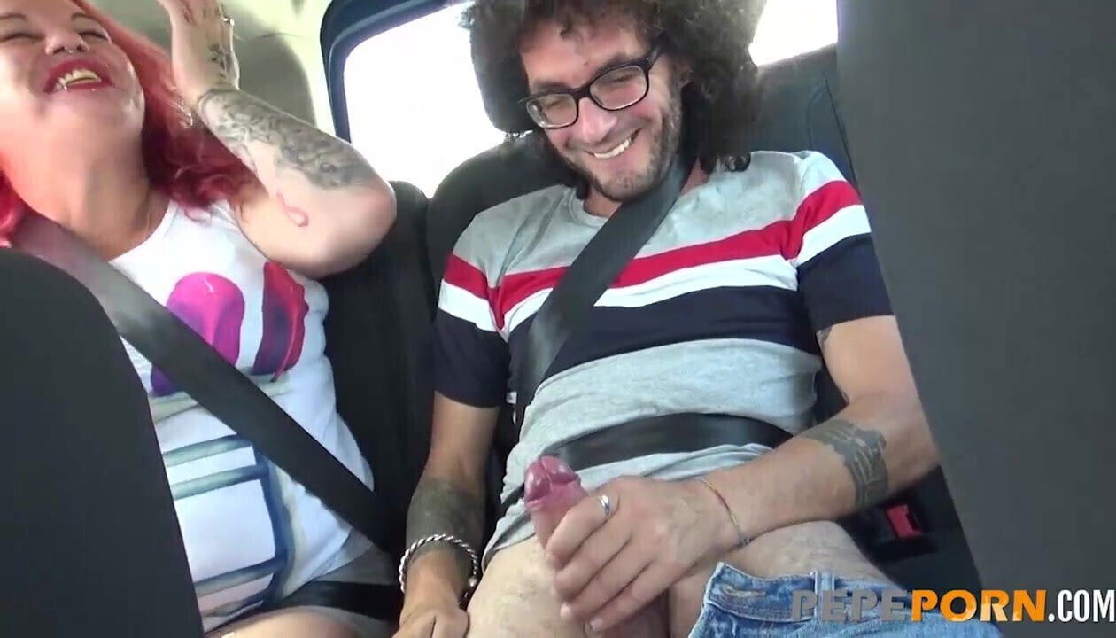 Chubby redhead loves seaside fucking!!!