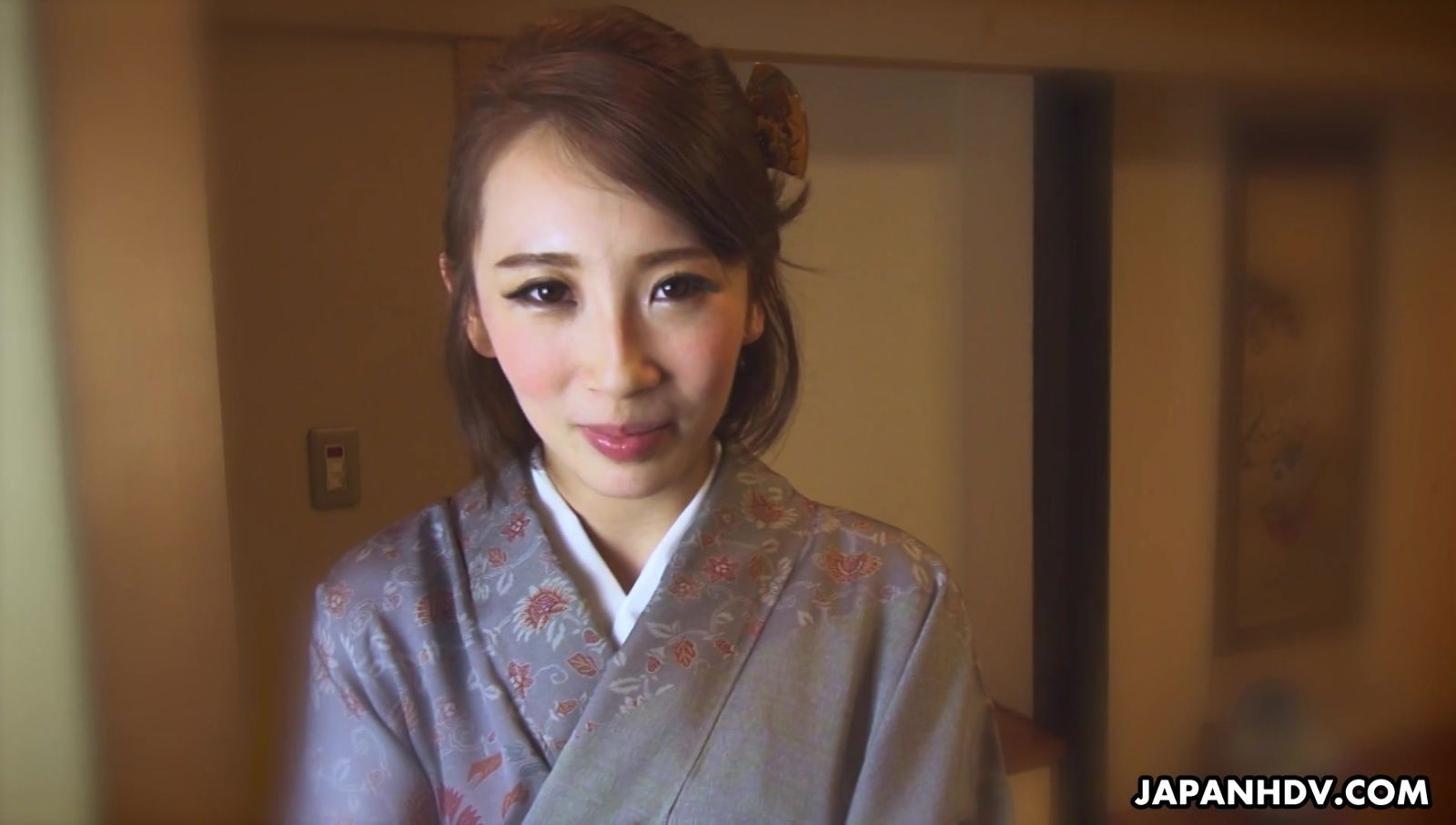 Japanese kimono lady Kisaki wanna some sensual masturbation