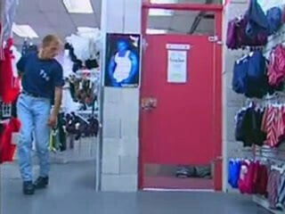  Fucking in the Store Changing Room
