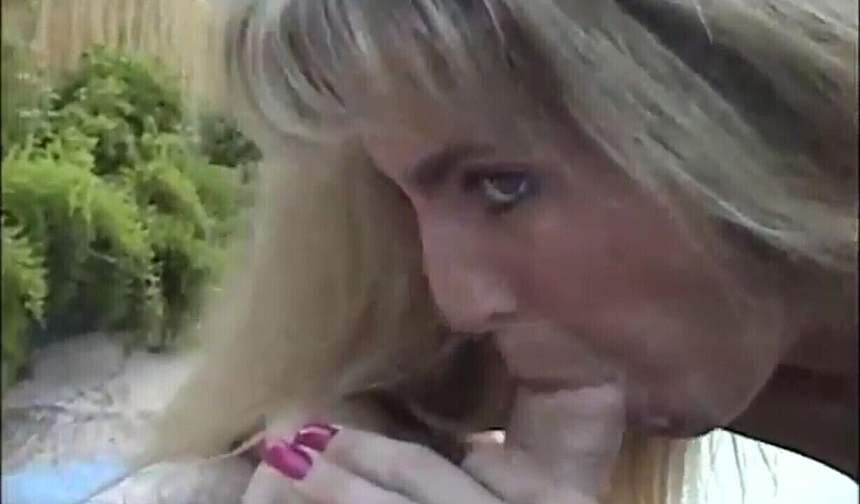 Ashley Shye - Outdoor Blowjob