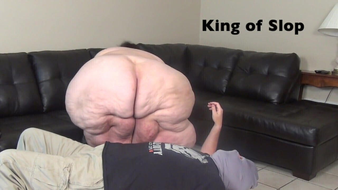 Sloppy SSBBW Squashing