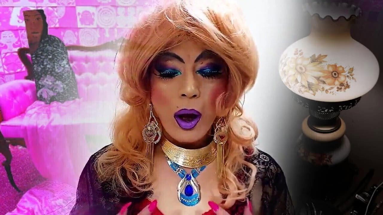 Shemale Pornstar Niclo (12)