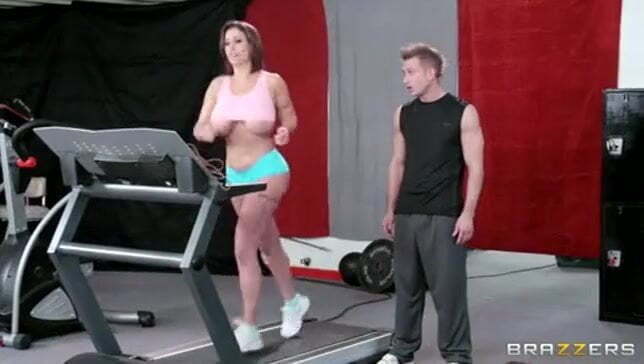 indian moti ldki ko gym me chudai