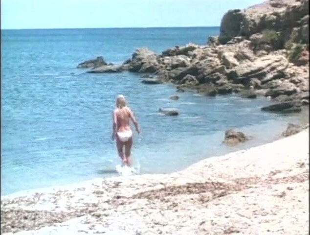 Lydia Cornell: Sexy Topless Girl