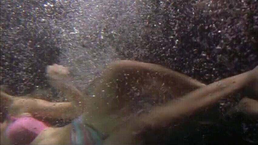 Mircea Monroe: Sexy Bikini Girl - Pterodactyl