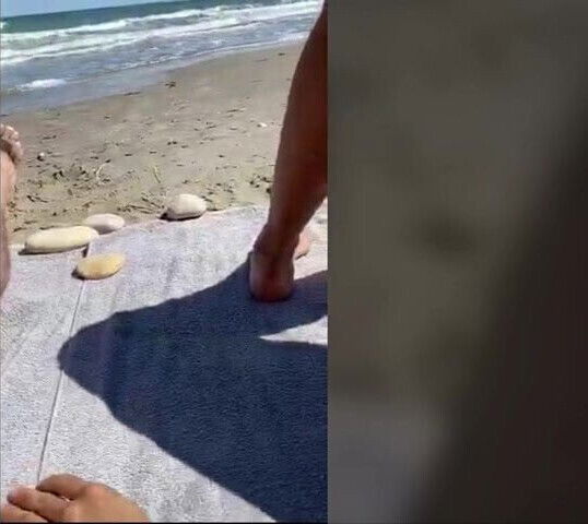 Beach play on Periscope