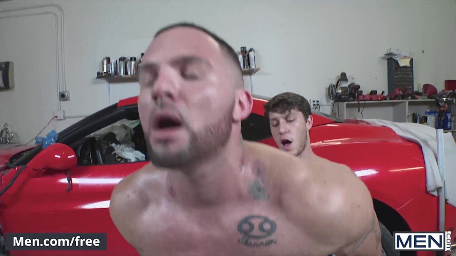 Hunk Julian Knowles pounded mechanic Paul Canon