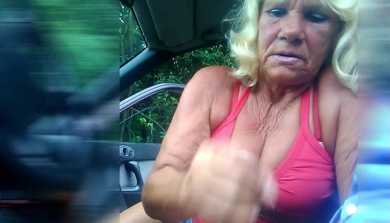 Granny sucks cock e3