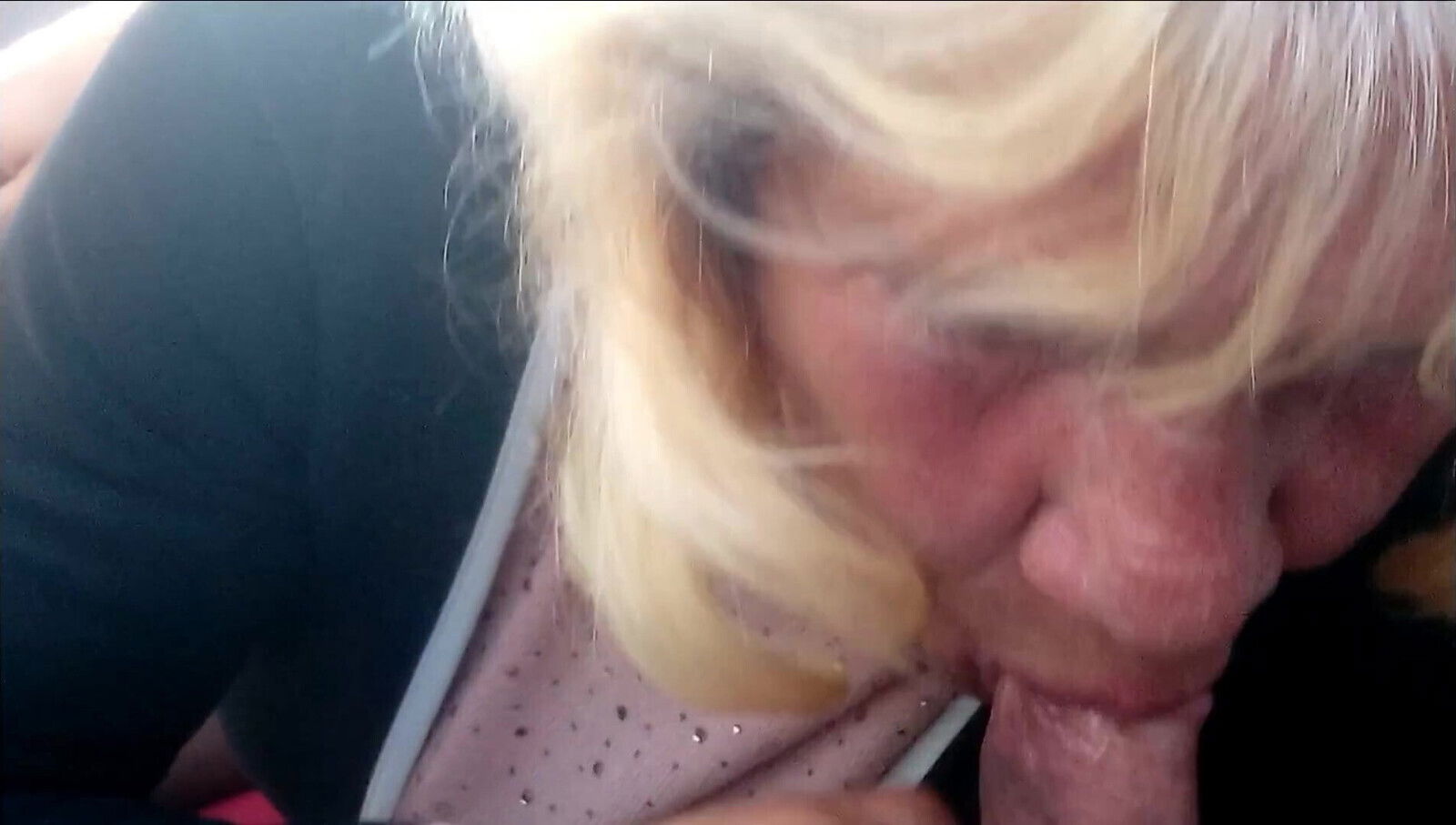 Granny sucking cock e9