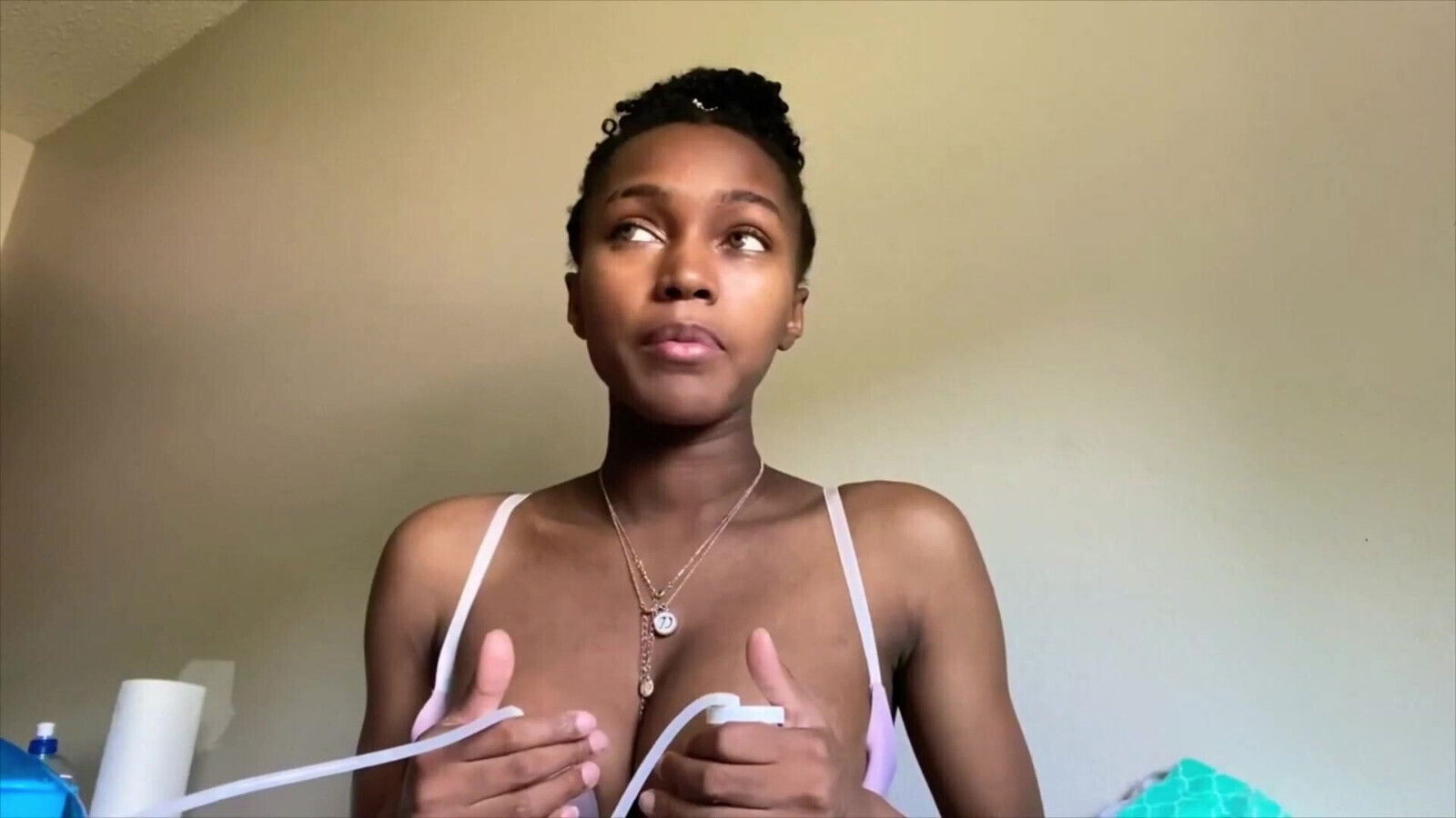 Cute young Ebony pumps milk Youtube