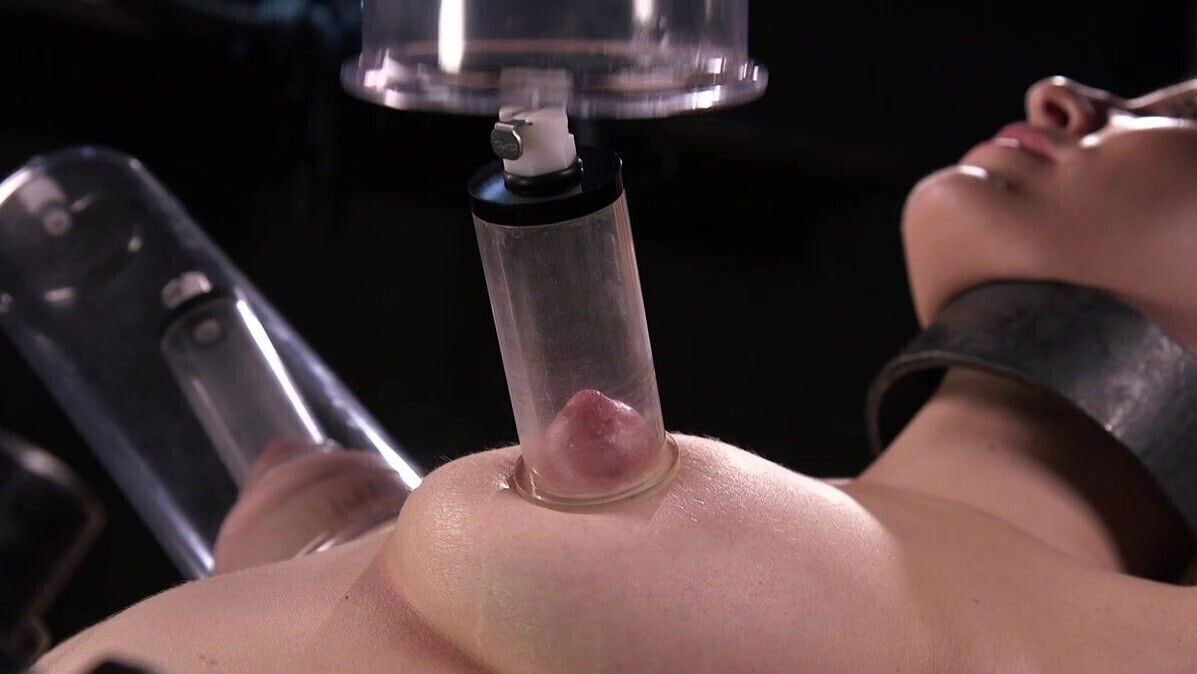 Labeau's sexy lesson total submission during BDSM session