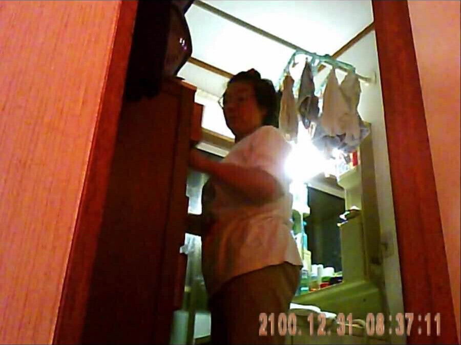 Junko takes clothes bathing