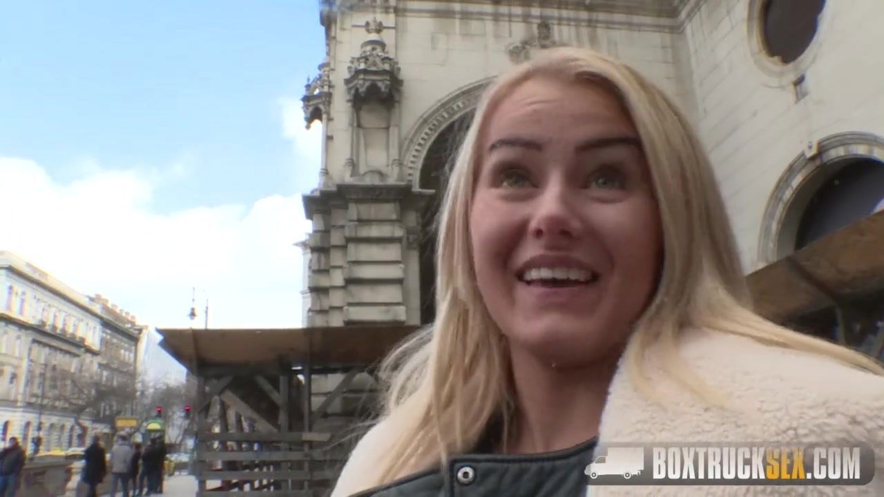 Amazing Tattooed Aisha Shows Oral Intercourse Skills