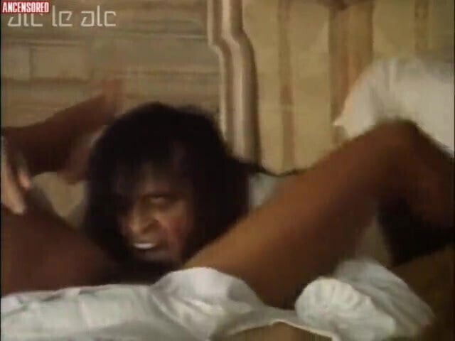 Tosca D'Aquino Kinski Paganini think)